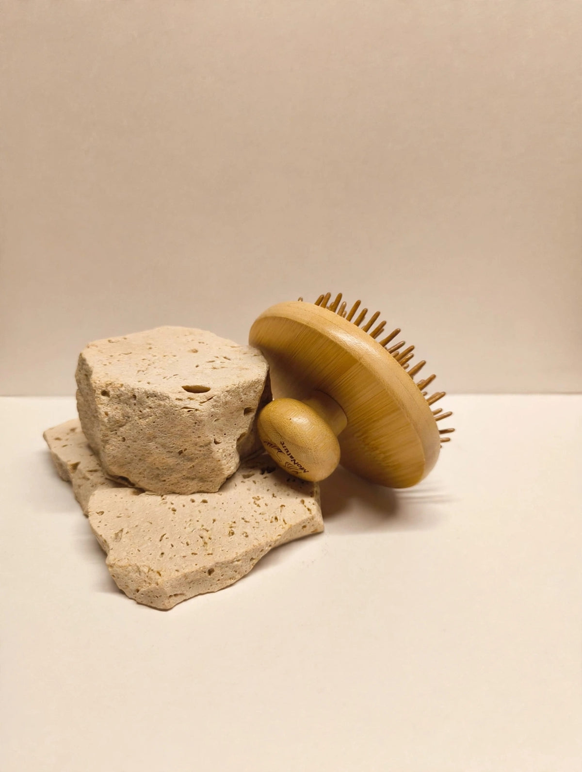 Bambus-Massagebürste aus Naturholz